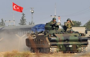 آليات عسكرية تركية تجتاز حدود سوريا باتجاه خان شيخون 