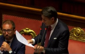 شاهد: تصفية حسابات مريرة تطيح برئيس وزراء ايطاليا