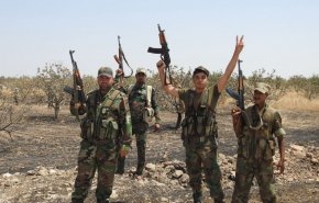 الجيش السوري يمشط خان شيخون بعد انسحاب المسلحين