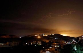 ویدیو.. واکنش پدافند هوایی سوریه به موشک‌های اسرائیلی