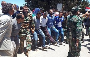 بالصور/ السوريون يحتفلون ويرقصون الدبكة بانتصارات الجيش بخان شيخون وحماة