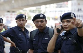 اعتقال المئات للاشتباه بتورطهم بأعمال إرهابية في ماليزيا
