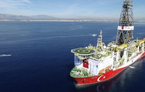 سفينة أوروج ريّس التركية  في طريقها إلى شرق المتوسط للأبحاث والتنقيب