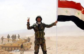 بالتفاصيل/ بعد سبعة أعوام... تشييع ضابط سوري استشهد في دير الزور