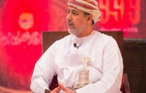 طفح الكيل..مسؤول عماني يفتح النار على ابوظبي