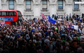 عشرات التظاهرات في بريطانيا تنديداً بتعليق أعمال البرلمان