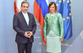 عراقجي يجري مباحثات مع وزيرة خارجية سلوفينيا
