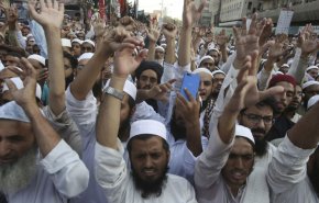تقلای مخالفان عمران خان برای فلج کردن پایتخت پاکستان