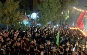 شاهد: مراسم عزاء عاشورائية عربية في طهران 