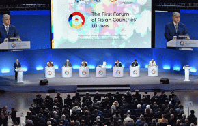 الرئيس الكازاخستاني يقترح تأسيس جائزة آسيا الكبرى للآداب