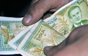ما السر وراء استعادة الليرة السورية عافيتها امام الدولار؟