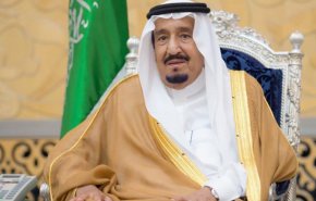 الملك سلمان يتسلم رسالة أمير الكويت
