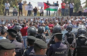 الإعلام الأردني يتعرض لانتقاد حقوقي بأزمة إضراب المعلمين