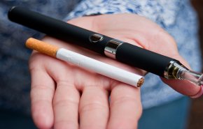 أمريكا تتجه لحظر أنواع من السجائر الإلكترونية