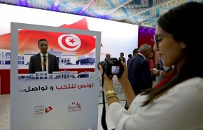 الناخب التونسي في يوم الحيرة.. من سيكون الرئيس؟