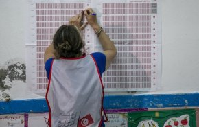 مؤشرات تصدر مرشحين اثنين للجولة الثانية لإنتخابات تونس