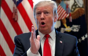 ترامب يكذب وزير خارجيته بشأن لقاء الرئيس الإيراني 