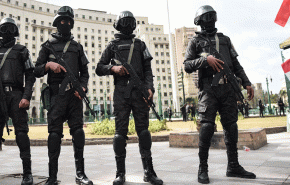 تشديدات أمنية في مصر بعد الدعوات للتظاهر 