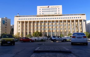 المصرف المركزي يتخذ قرارات حاسمة لحماية الليرة السورية