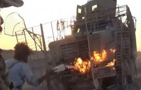انهدام ۲ خودروی رزهی مزدوران سعودی در «نجران»