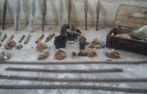 العثور على أسلحة وذخيرة من مخلفات الإرهابيين بريف حماة