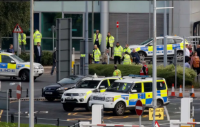 طرد مشبوه في مطار مانشستر واجراءات أمنية مشددة 