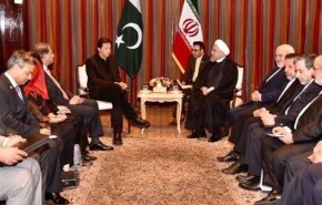 روحاني يلتقي رئيس الوزراء الباكستاني في نيويورك