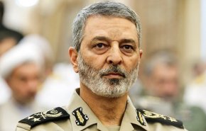 الجيش الايراني جاهز لتقديم الخدمات وضمان أمن زوار الاربعينية