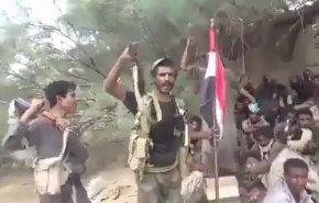  اولین تصاویر از اسرای وابسته به ائتلاف سعودی در عملیات «نصرمن الله» یمنی ها