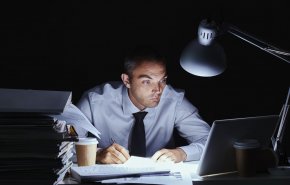 تحذير.. دراسة تكشف تأثيرات خطيرة للعمل ليلا