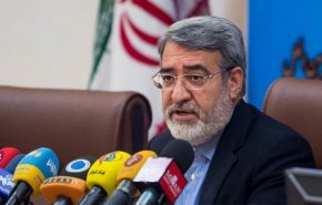 وزير الداخلية الايراني ماذا يفعل في واسط؟