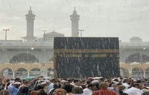 شاهد..أمطار مكة المكرمة تغرق اربعة احياء
