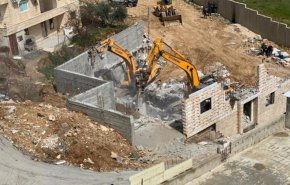 الاحتلال يهدم منزلا قيد الإنشاء شمال الخليل