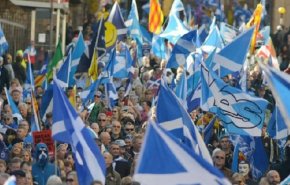 تظاهرات هزاران اسکاتلندی خواهان استقلال از بریتانیا
