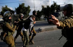 الاحتلال يعتقل ستة مواطنين في الضفة الغربية