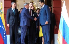 روسيا وفنزويلا توقعان اتفاقيات عسكرية واقتصادية