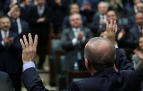 البرلمان التركي يمدد تفويض أردوغان لإطلاق عمليات عسكرية