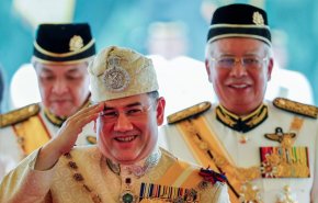 طليقة ملك ماليزيا باعت خاتم زفافها بأقل من 3 أضعاف قيمته الأصلية والسبب؟

