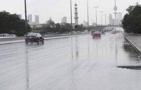 امطار الكويت بدأت قبل الأوان والمؤسسات الخدمية تستنفر
