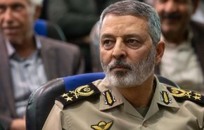 فرمانده کل ارتش از سازندگان جت ایرانی «یاسین» تقدیر کرد