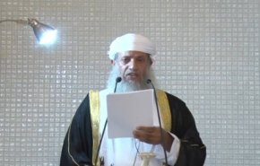 رفع الأذان ومات بالمحراب... تشييع إمام جامع السلطان قابوس