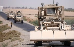 شاهد: القوات الأمريكية تخلي أكبر قواعدها شمال سوريا