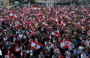 عندما يضرب المتظاهرون اللبنانيون مثلا بسوريا.. أوضاعها أفضل رغم الحرب!