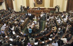 البرلمان المصري يستقبل سفير سوريا لدى القاهرة بالتصفيق