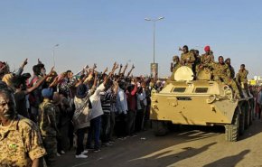 الجيش السوداني يدعو المواطنين إلى الابتعاد عن المواقع العسكرية