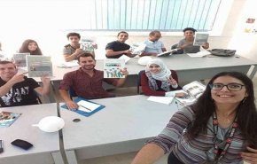 تدريس اللغة الإنجليزية للصم لأول مرة في تونس 