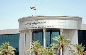 القضاء العراقي يستدعى وزيرين سابقين للاشتباه في إهدارهما للمال العام