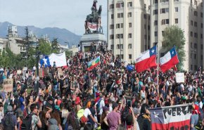 رئيس تشيلي يرفع حال الطوارئ في البلاد