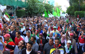 شاهد الجزائريون يتظاهرون في الجمعة الـ 37 على التوالي