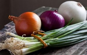 6 فوائد مذهلة لتناول البصل الأخضر.. تعرف عليها
